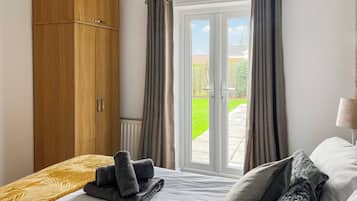 2 bedrooms, free WiFi, bed sheets