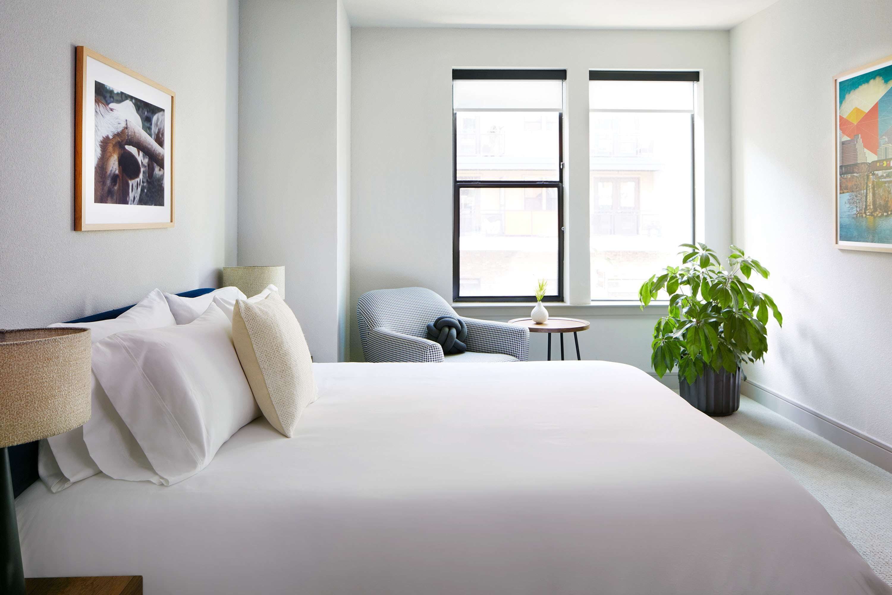 Individually furnished, desk, iron/ironing board, free WiFi