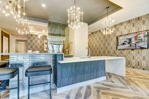 Lobby - Sentral East Austin at 1614 E. Sixth (Austin)