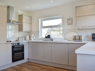 4 bedroom accommodation in West Bennan, near Shannochie
