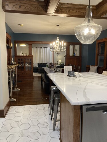 Historic 1919 Craftsman Home on Washington Street!