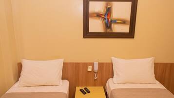 Escrivaninha, espaço de trabalho para notebook, Wi-Fi de cortesia