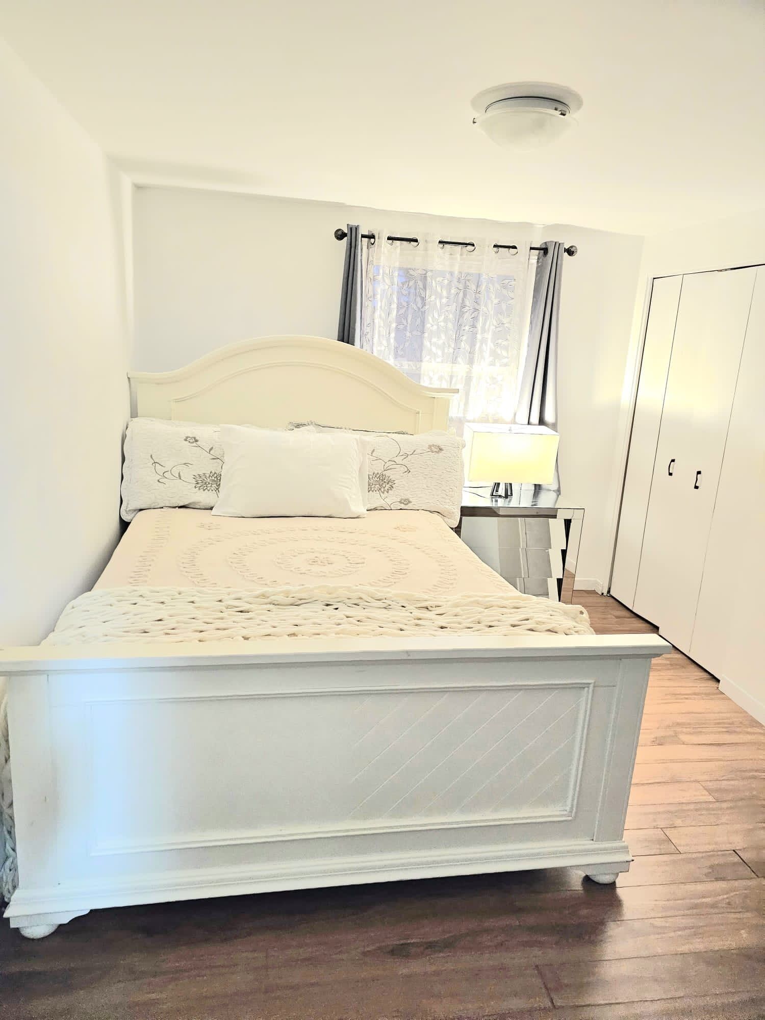 3 Schlafzimmer, Schreibtisch, Bügeleisen/Bügelbrett, kostenloses WLAN