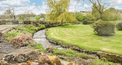 1 bedroom accommodation in Harmby, near Leyburn