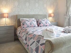 3 bedrooms, free WiFi, bed sheets - 3 bedroom accommodation in Newbiggin, near Penrith (Newbiggin, near Penrith)