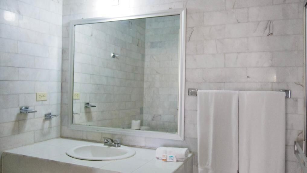 shower, towels, soap, shampoo