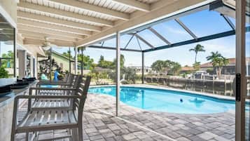 Udendørs pool, opvarmet pool