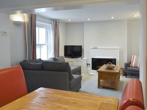 Living area - 2 bedroom accommodation in Ryde (Ryde)