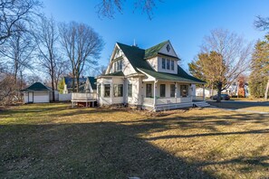 Exterior - Historic Beauty w Modern Updates Near Taylor's Falls (Osceola)