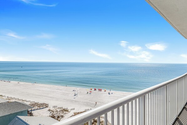 On the beach - Tradewinds 906- Book 30+ Days For Winter & Get A $50 Gas Card! (Orange Beach)