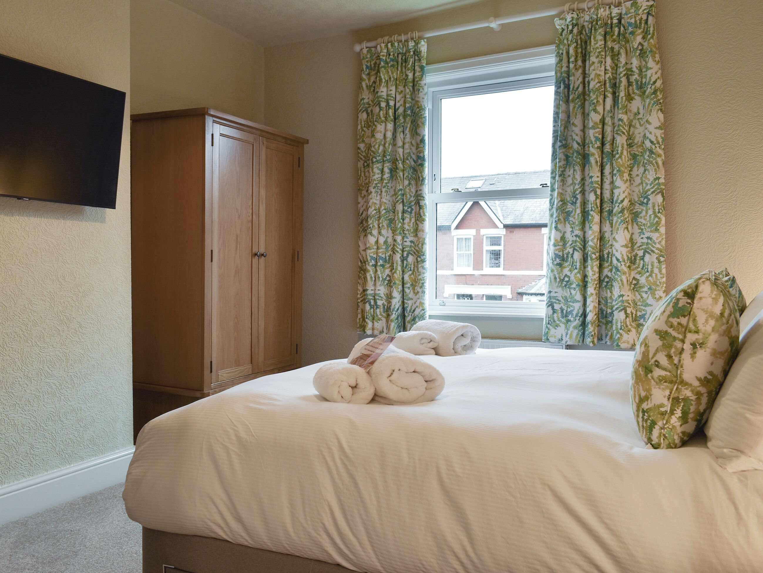 3 makuuhuonetta, ilmainen Wi-Fi, vuodevaatteet