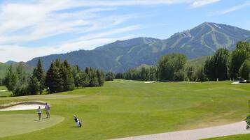 Condo, 2 habitaciones | Golf