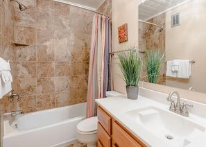 Bathroom - Atelier Condominiums by Alpine Lodging Sun Valley (Sun Valley)