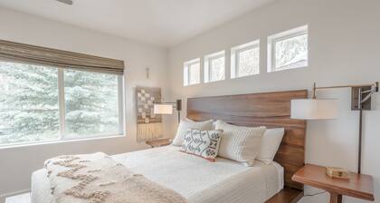Autumn Woods Townhome 477 by Alpine Lodging Sun Valley