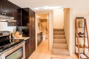 Condo, 2 Bedrooms | Private kitchen - Crestview Condo 25 by Alpine Lodging Sun Valley (Ketchum)