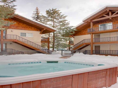 Crestview Condo 25 by Alpine Lodging Sun Valley