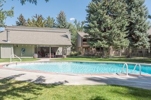 Exterior - Horizon Four Condo 141 by Alpine Lodging Sun Valley (Ketchum)