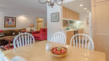 Kondominium, 2 kamar tidur | Dapur pribadi