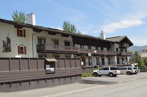 Condo, 2 Bedrooms | Exterior