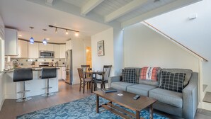 Appart'hôtel, 2 chambres | Salle de séjour