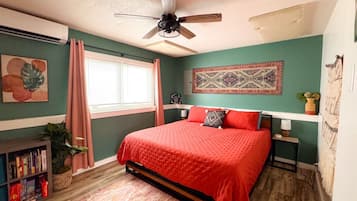 2 多间卧室、办公桌、熨斗/熨衣板、旅行婴儿床