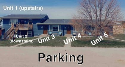 Main Level - King Beds - Patio - Laundry - Walk to downtown!