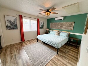 2 bedrooms, desk, iron/ironing board, travel cot