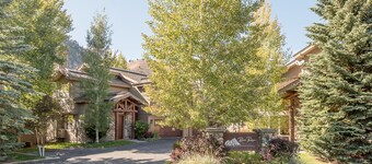 River Ridge Townhome 20 by Alpine Lodging Sun Valley
