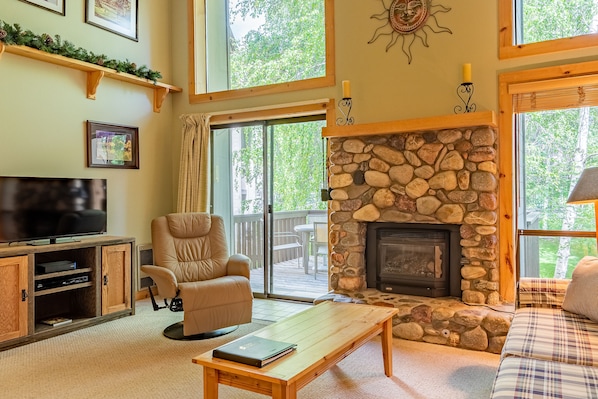 Interior - Indian Springs Condo 2423 by Alpine Lodging Sun Valley (Sun Valley)