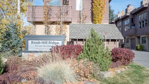 Exterior - Knob Hill Ridge Townhome 1 by Alpine Lodging Sun Valley (Ketchum)