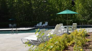 Kondominium, 2 kamar tidur | Kolam renang | Kolam renang outdoor