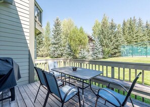 Appart'hôtel, 2 chambres | Balcon