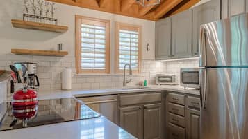 Appart'hÎtel, 2 chambres | Cuisine privée | Plaque de cuisson