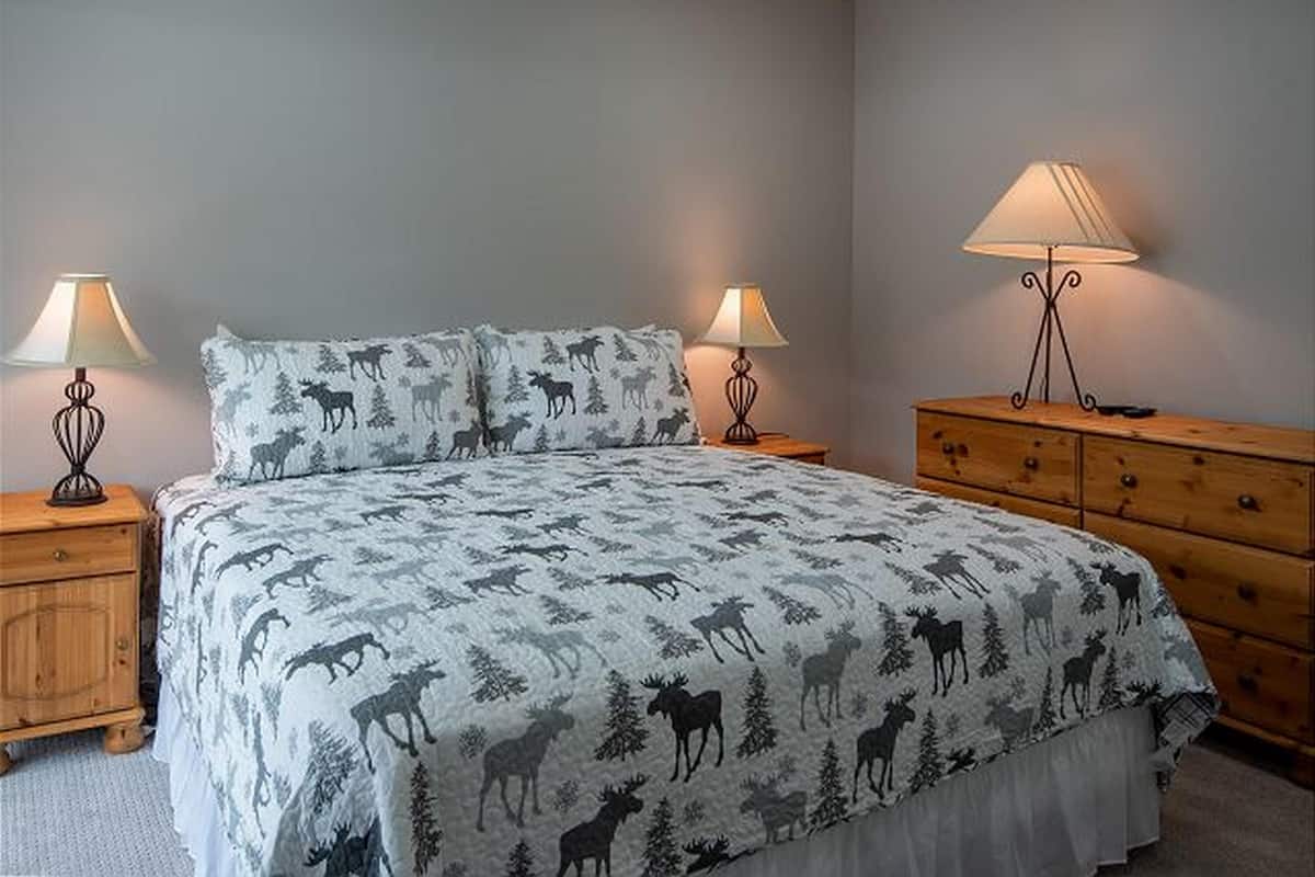 Condo, 3 Bedrooms