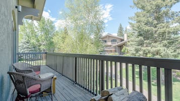 Appart'hĂŽtel, 4 chambres | Balcon