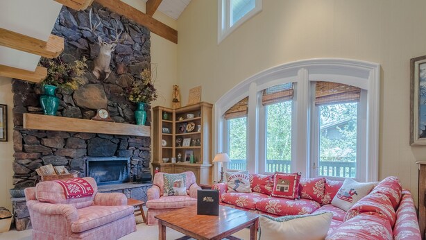 Condo, 4 Bedrooms | Living room - Lodge Apt. II Condominiums by Alpine Lodging Sun Valley (Sun Valley)