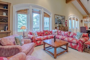 公寓客房, 4 間臥室 | 客廳