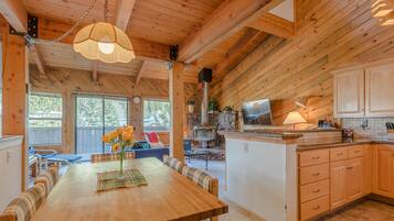 Kondominium, 2 kamar tidur | Dapur pribadi