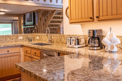 Sunburst 3 Bedroom Condominiums by Alpine Lodging Sun Valley
