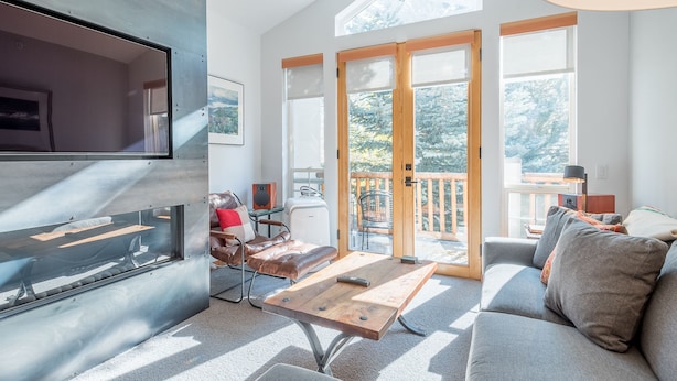 Condo, 3 quartos | Sala de estar