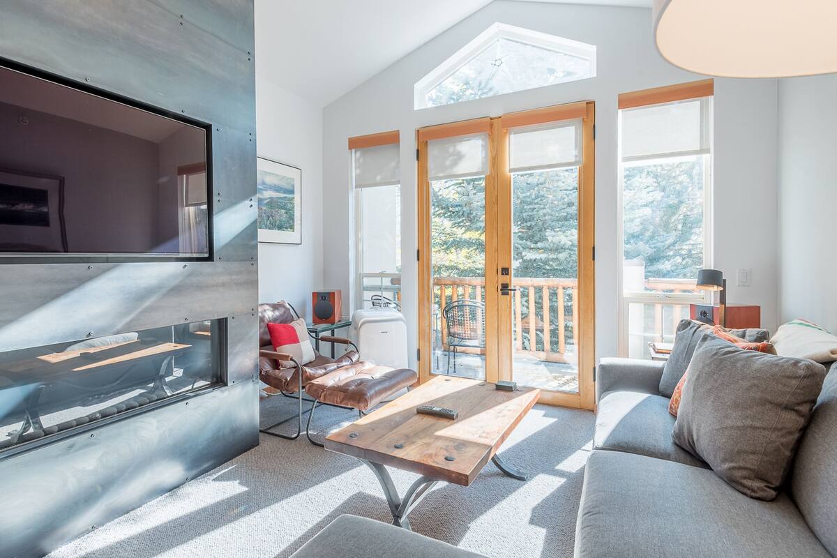 Condo, 3 chambres | Salle de séjour
