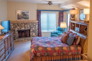Condo, 3 Bedrooms | Individually decorated, individually furnished