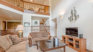 Appart'hôtel, 4 chambres | Salle de séjour