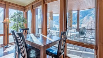 Condo, 2 Bedrooms | Private kitchen