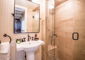 Condo, 2 Bedrooms | Bathroom