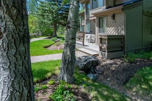 Condo, 2 chambres | Terrain de l’hébergement 