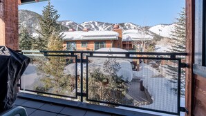 Unclassified image, 3 of 41, button - Westridge Condominiums by Alpine Lodging Sun Valley (Ketchum)