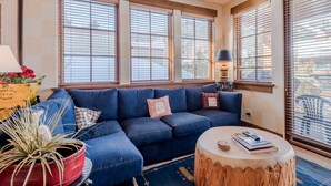 Unclassified image, 5 of 41, button - Westridge Condominiums by Alpine Lodging Sun Valley (Ketchum)