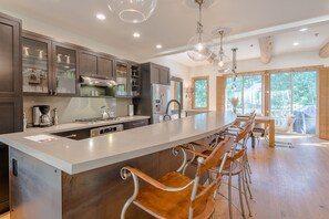 Private kitchen - Townhomes at River Run by Alpine Lodging Sun Valley (Ketchum)