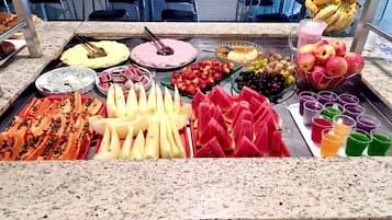 Free daily self-serve breakfast